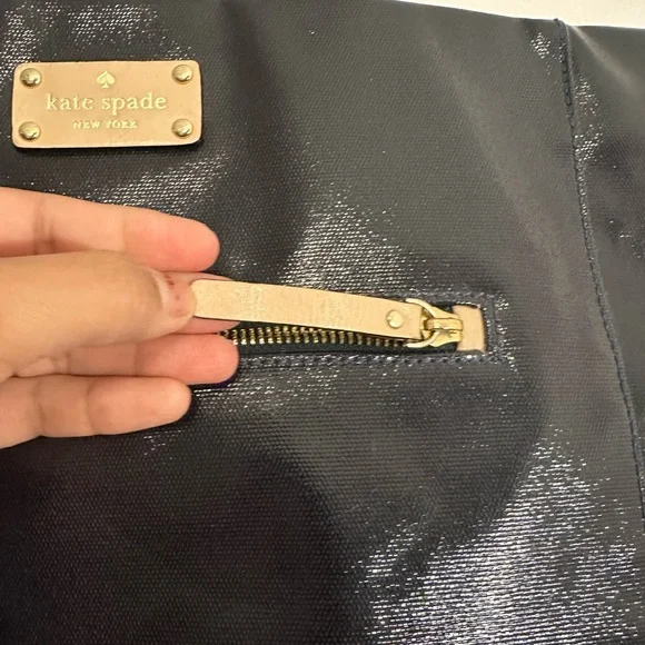 Kate Spade Tote / shoulder bag. Good Condition - Picture 3 of 10